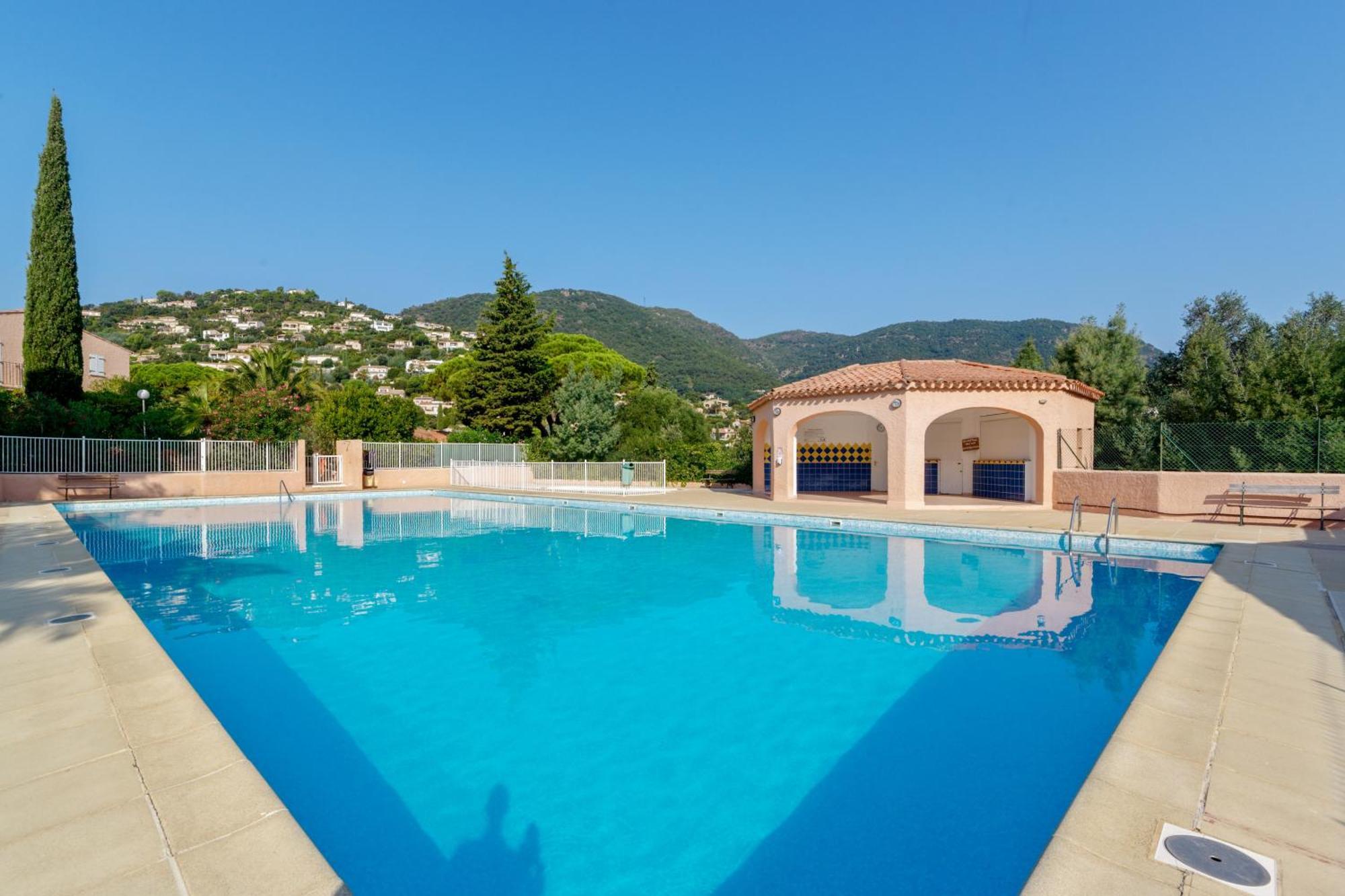 Residence Partenaire Le Domaine De Garlande Cavalaire-sur-Mer Ngoại thất bức ảnh