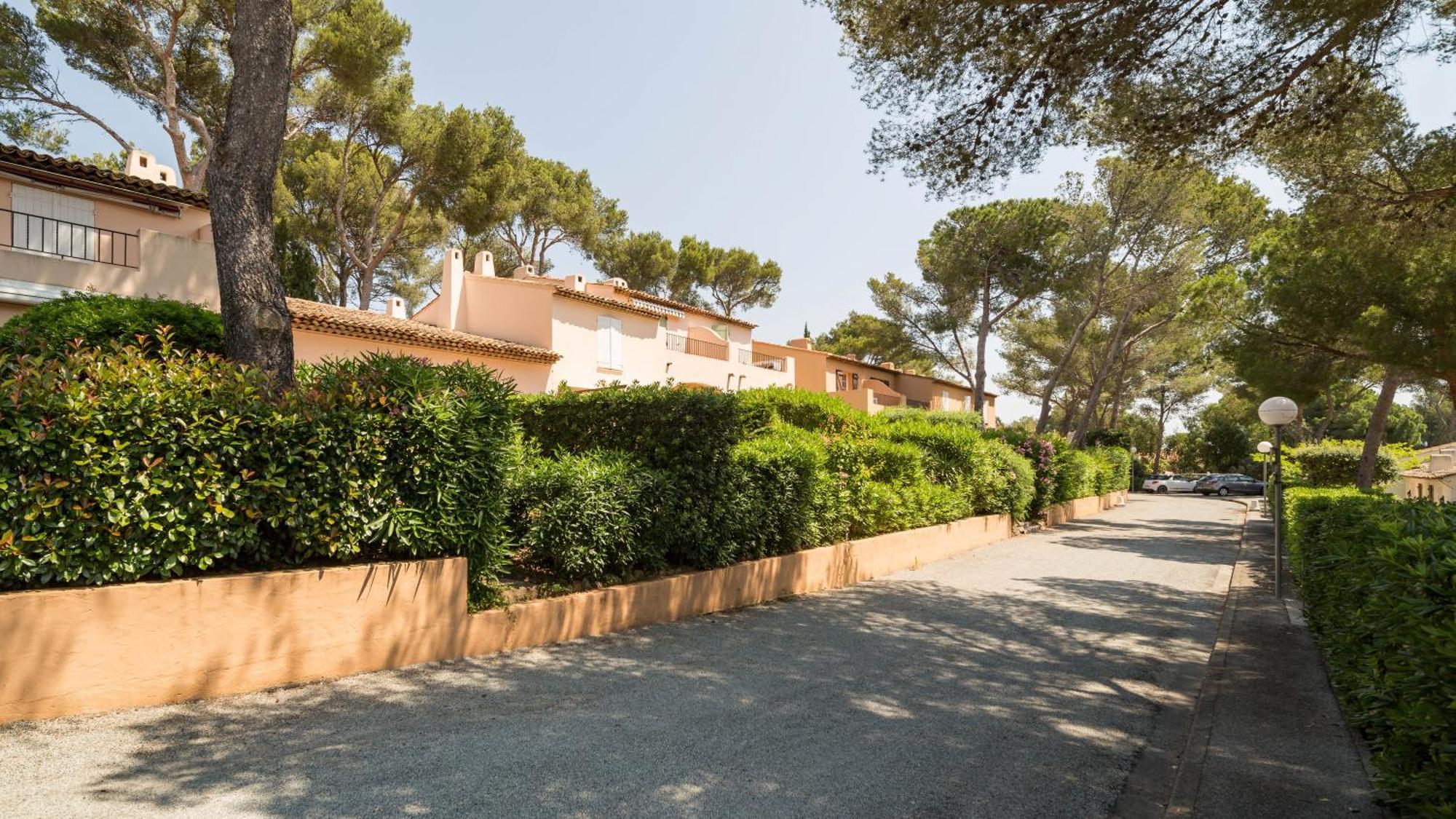 Residence Partenaire Le Domaine De Garlande Cavalaire-sur-Mer Ngoại thất bức ảnh
